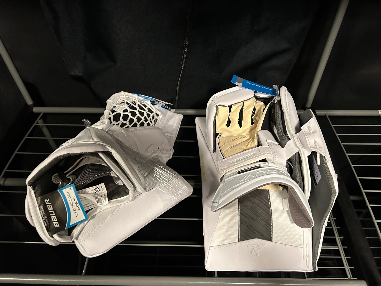 Bauer Vapor X5 Pro Goalie Catcher & Blocker Sr. - White