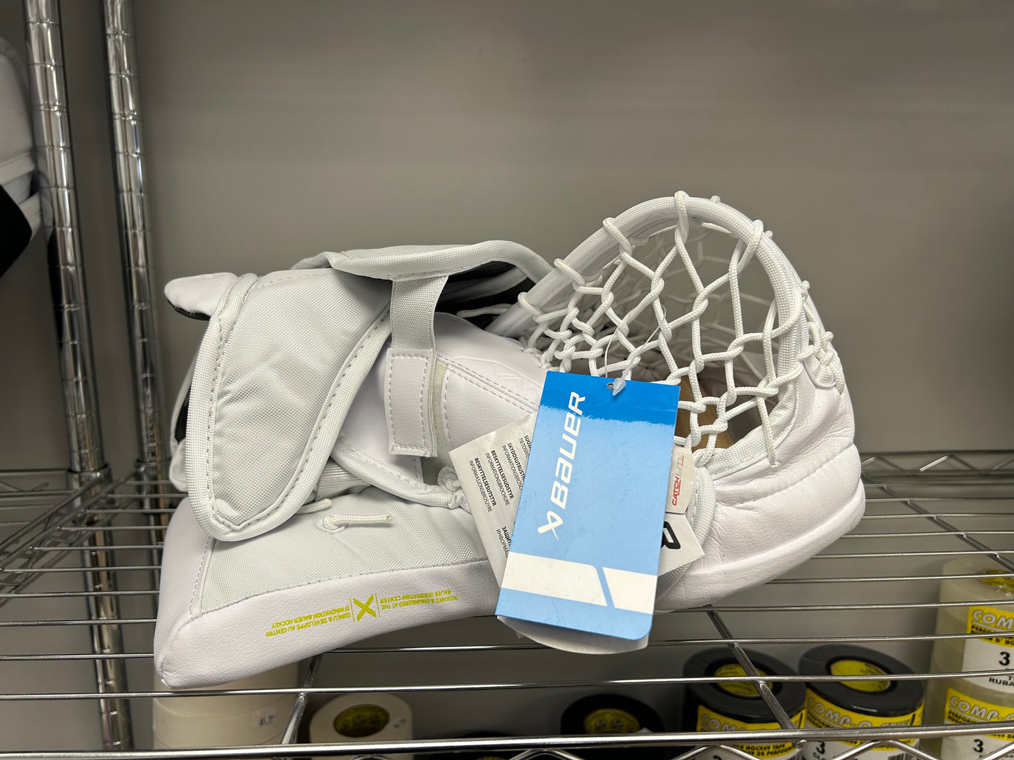Bauer X5 Pro Int. Goalie Glove - White