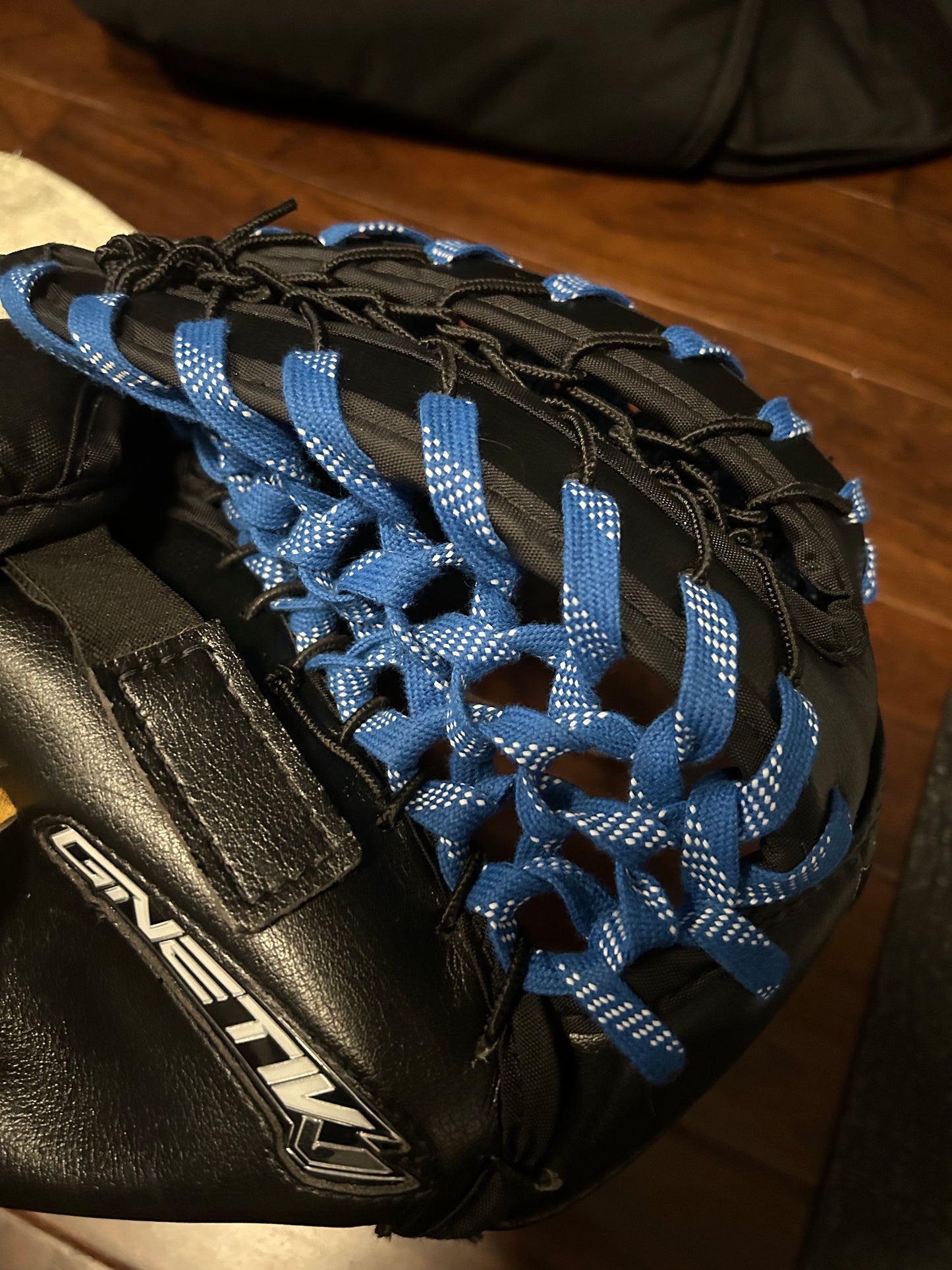 Goalie Glove Skate Lace Pocket
