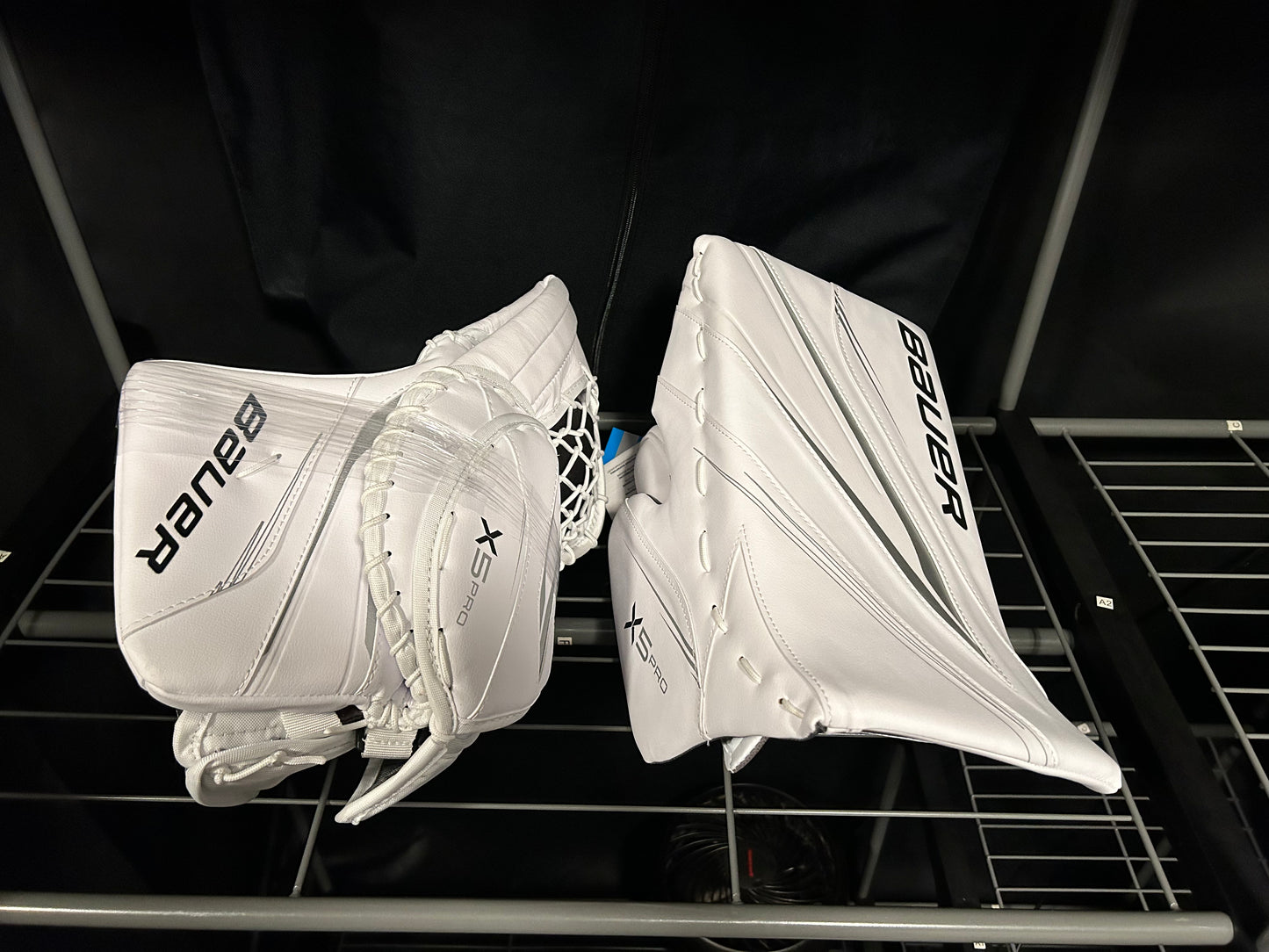 Bauer Vapor X5 Pro Goalie Catcher & Blocker Int. - White